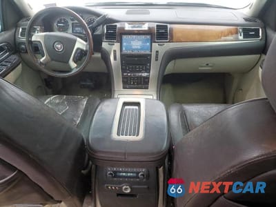 Zdjęcie 8 z 13 samochodu: 2010 CADILLAC ESCALADE ESV PLATINUM VIN:1GYUKKEF8AR279337 - miniatura