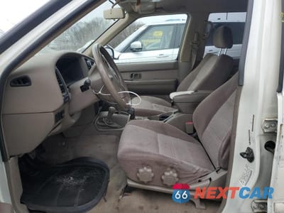 Zdjęcie 7 z 14 samochodu: 2004 NISSAN PATHFINDER SE VIN:JN8DR09Y74W911658 - miniatura