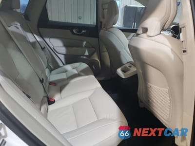 Zdjęcie 12 z 16 samochodu: 2025 VOLVO XC60 CORE VIN:YV4M12RJ2S1103050 - miniatura