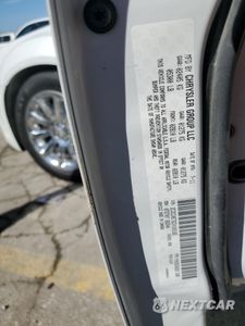 Zdjęcie 14 z 14 samochodu: 2012 CHRYSLER 300C VIN:2C3CCAET6CH103182 - miniatura