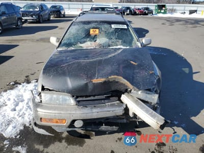 Piąte zdjęcie samochodu w środku: 1994 HONDA ACCORD LX VIN:1HGCE1832RA002117 - miniatura