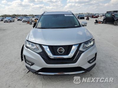 Piąte zdjęcie samochodu w środku: 2019 NISSAN ROGUE S VIN:5N1AT2MT8KC743174 - miniatura