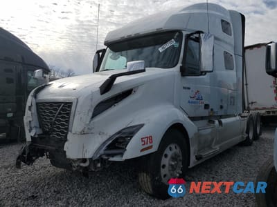 Drugie zdjęcie samochodu z przodu: 2023 VOLVO VN VNL VIN:4V4NC9EH6PN329111 - miniatura