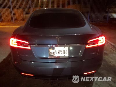 Zdjęcie 6 z 12 samochodu: 2018 TESLA MODEL S VIN:5YJSA1E22JF284885 - miniatura