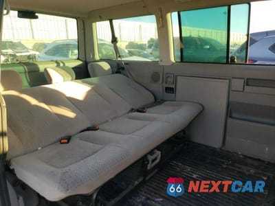 Zdjęcie 11 z 13 samochodu: 2000 VOLKSWAGEN EUROVAN VIN:WV2MH4700YH083922 - miniatura