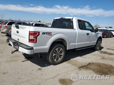 Trzecie zdjęcie samochodu z tyłu: 2018 FORD F150 SUPER CAB VIN:1FTFX1E51JKG10415 - miniatura