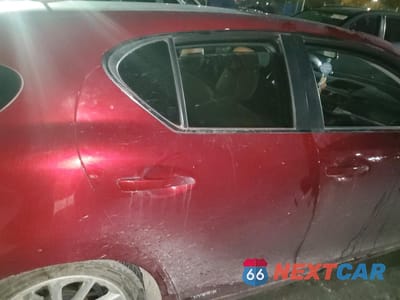 Zdjęcie 11 z 13 samochodu: 2012 LEXUS CT 200 VIN:JTHKD5BH0C2106131 - miniatura