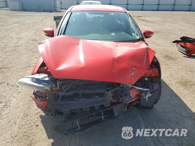 Piąte zdjęcie samochodu w środku: 2017 FORD FOCUS SE VIN:1FADP3F22HL226189 - miniatura