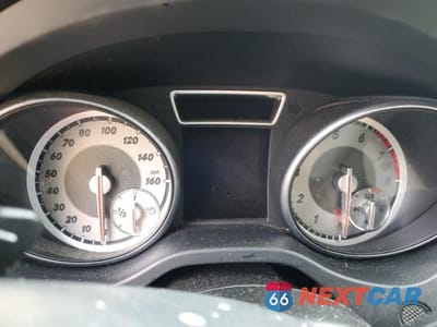 Zdjęcie 9 z 12 samochodu: 2016 MERCEDES-BENZ CLA 250 4MATIC VIN:WDDSJ4GB5GN371758 - miniatura