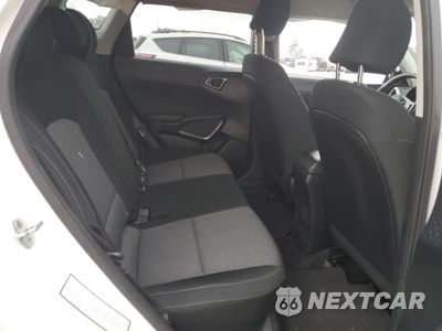 Zdjęcie 10 z 12 samochodu: 2021 KIA SOUL LX VIN:KNDJ23AUXM7136683 - miniatura