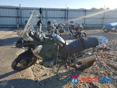 Trzecie zdjęcie samochodu z tyłu: 2011 BMW R1200 GS VIN:WB1046000BZX51585 - miniatura