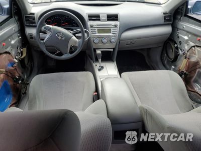 Zdjęcie 8 z 13 samochodu: 2010 TOYOTA CAMRY BASE VIN:4T1BF3EK2AU090261 - miniatura