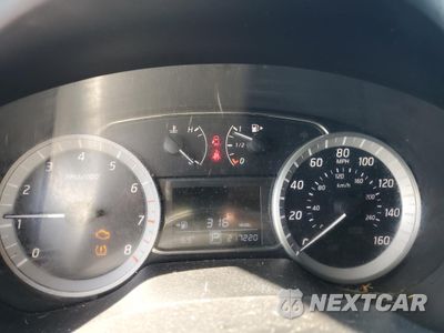 Zdjęcie 9 z 14 samochodu: 2014 NISSAN SENTRA S VIN:3N1AB7AP9EY226959 - miniatura