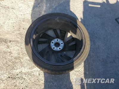 Zdjęcie 14 z 16 samochodu: 2024 VOLKSWAGEN GTI AUTOBAHN VIN:WVWVA7CD7RW148800 - miniatura