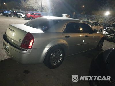 Trzecie zdjęcie samochodu z tyłu: 2006 CHRYSLER 300C VIN:2C3KA63H36H480201 - miniatura