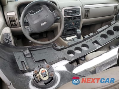 Zdjęcie 8 z 14 samochodu: 2004 JEEP GRAND CHEROKEE LAREDO VIN:1J4GW48S94C379217 - miniatura