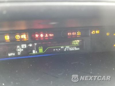 Zdjęcie 9 z 12 samochodu: 2014 TOYOTA PRIUS V VIN:JTDZN3EU1E3305860 - miniatura