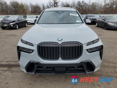 Piąte zdjęcie samochodu w środku: 2023 BMW X7 XDRIVE40I VIN:5UX23EM04P9P81441 - miniatura