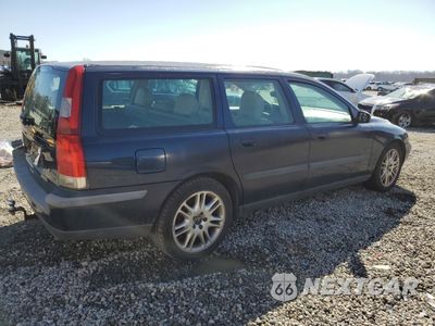 Trzecie zdjęcie samochodu z tyłu: 2004 VOLVO V70 FWD VIN:YV1SW59V542407951 - miniatura