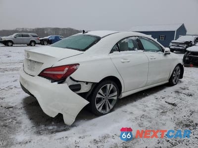 Trzecie zdjęcie samochodu z tyłu: 2019 MERCEDES-BENZ CLA 250 VIN:WDDSJ4EB7KN775608 - miniatura