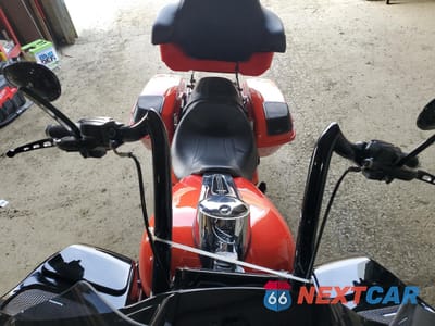 Piąte zdjęcie samochodu w środku: 2017 HARLEY-DAVIDSON FLTRXS ROAD GLIDE SPECIAL VIN:1HD1KTC12HB644473 - miniatura