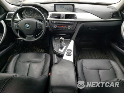 Zdjęcie 8 z 12 samochodu: 2013 BMW 328 I VIN:WBA3A5G51DNP22804 - miniatura