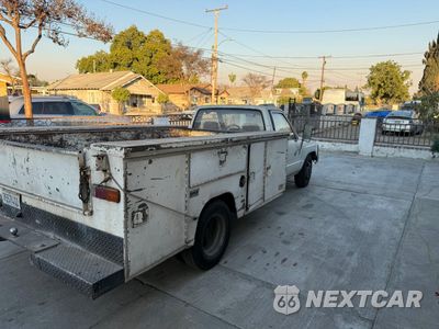Czwarte zdjęcie samochodu z boku: 1988 TOYOTA PICKUP CAB CHASSIS RN75 VIN:JT5RN75T4J0021239 - miniatura