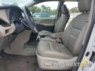 Zdjęcie 7 z 15 samochodu: 2017 TOYOTA SIENNA XLE VIN:5TDYZ3DC0HS842246 - miniatura