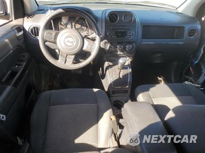 Zdjęcie 8 z 14 samochodu: 2012 JEEP COMPASS SPORT VIN:1C4NJDBB2CD588957 - miniatura