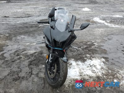 Drugie zdjęcie samochodu z przodu: 2022 YAMAHA YZFR7 VIN:JYARM38E0NA001675 - miniatura