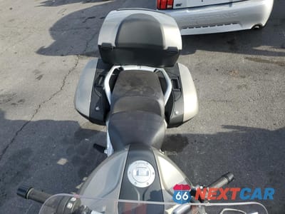 Piąte zdjęcie samochodu w środku: 2016 BMW R1200 RT VIN:WB10A1308GZ195251 - miniatura