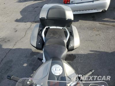 Piąte zdjęcie samochodu w środku: 2016 BMW R1200 RT VIN:WB10A1308GZ195251 - miniatura