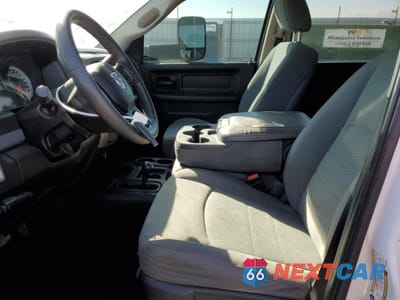 Zdjęcie 7 z 12 samochodu: 2014 RAM 2500 ST VIN:3C6UR5CJ1EG139704 - miniatura