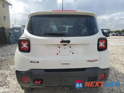 Zdjęcie 6 z 13 samochodu: 2023 JEEP RENEGADE TRAILHAWK VIN:ZACNJDC12PPP12025 - miniatura