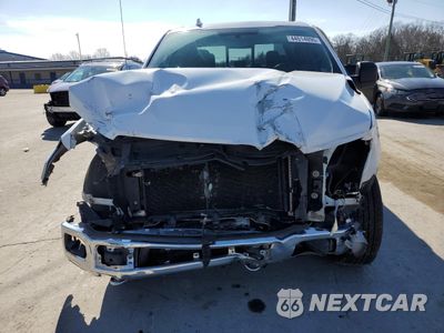 Piąte zdjęcie samochodu w środku: 2018 FORD F150 SUPERCREW VIN:1FTEW1EP2JFA78357 - miniatura