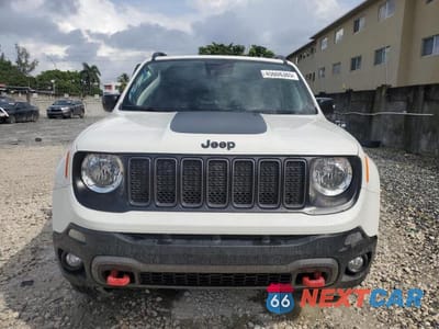 Piąte zdjęcie samochodu w środku: 2023 JEEP RENEGADE TRAILHAWK VIN:ZACNJDC12PPP12025 - miniatura