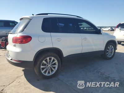 Trzecie zdjęcie samochodu z tyłu: 2017 VOLKSWAGEN TIGUAN S VIN:WVGBV7AX3HK047601 - miniatura