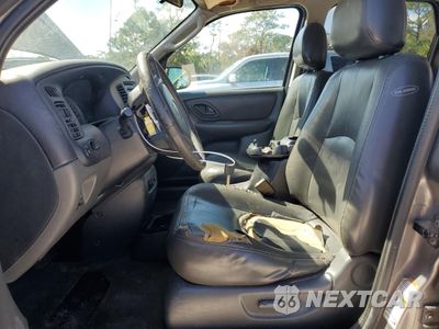 Zdjęcie 7 z 15 samochodu: 2003 MAZDA TRIBUTE ES VIN:4F2CZ06143KM32909 - miniatura