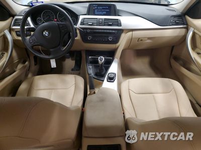 Zdjęcie 8 z 12 samochodu: 2013 BMW 328 I VIN:WBA3A5C58DF453118 - miniatura