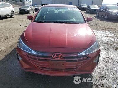 Piąte zdjęcie samochodu w środku: 2019 HYUNDAI ELANTRA SEL VIN:KMHD84LF8KU752912 - miniatura