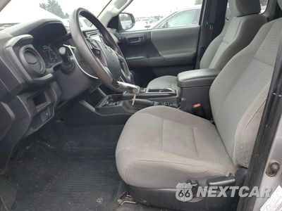 Zdjęcie 7 z 15 samochodu: 2019 TOYOTA TACOMA ACCESS CAB VIN:5TFRX5GN3KX144895 - miniatura