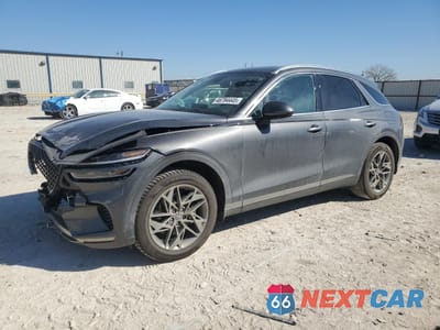 2022 GENESIS GV70 BASE KMUMADTB2NU065058 - główne zdjęcie licytacji z USA - miniatura