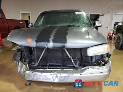 Piąte zdjęcie samochodu w środku: 2001 GMC NEW SIERRA C1500 VIN:2GTEC19V011321866 - miniatura