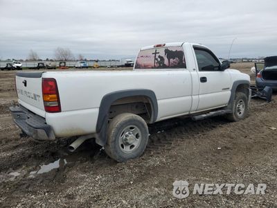 Trzecie zdjęcie samochodu z tyłu: 2002 CHEVROLET SILVERADO C2500 HEAVY DUTY VIN:1GCHC24UX2E203146 - miniatura