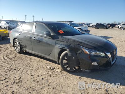 Czwarte zdjęcie samochodu z boku: 2022 NISSAN ALTIMA SV VIN:1N4BL4DV8NN371890 - miniatura