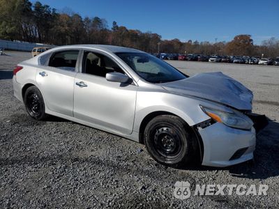Czwarte zdjęcie samochodu z boku: 2018 NISSAN ALTIMA 2.5 VIN:1N4AL3AP0JC115485 - miniatura