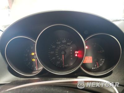 Zdjęcie 9 z 12 samochodu: 2006 MAZDA 3 I VIN:JM1BK32F261468014 - miniatura