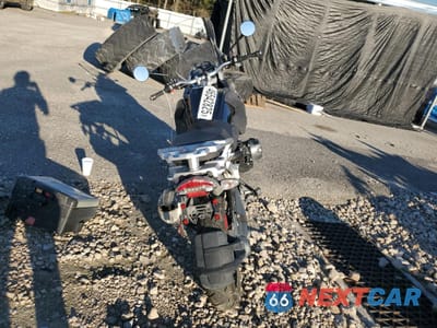 Czwarte zdjęcie samochodu z boku: 2011 BMW R1200 GS VIN:WB1046000BZX51585 - miniatura