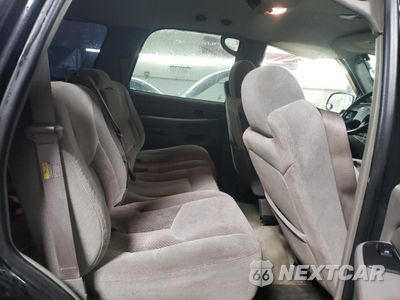 Zdjęcie 10 z 12 samochodu: 2004 CHEVROLET TAHOE K1500 VIN:1GNEK13Z74R115056 - miniatura