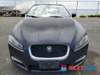 Piąte zdjęcie samochodu w środku: 2012 JAGUAR XF PORTFOLIO VIN:SAJWA0HB6CLS34306 - miniatura